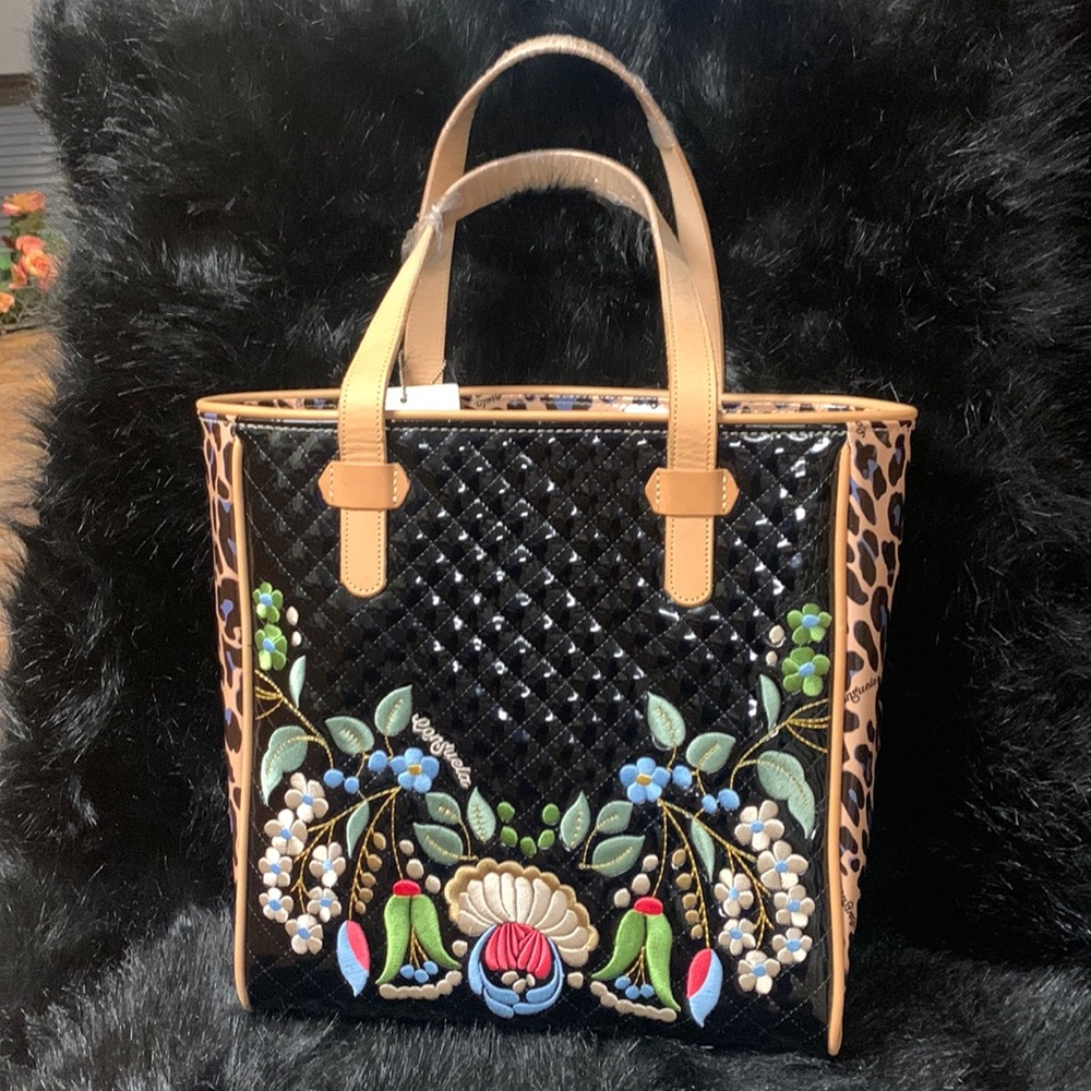 ConsuelA Classic Tote NWT